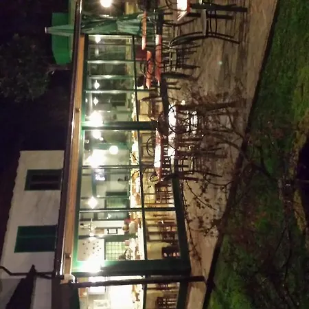 Trattoria I Bodega בית הארחה אבאדיה לריאנה
