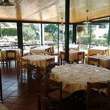 Trattoria I Bodega בית הארחה *