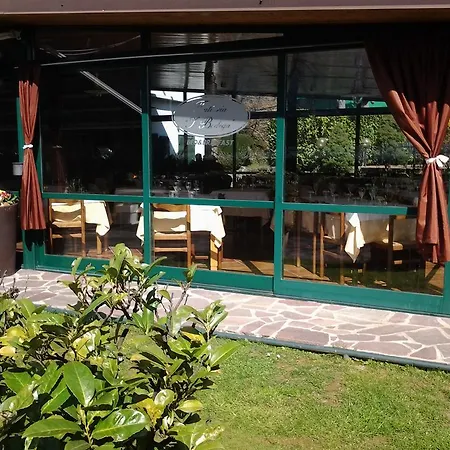 Гостевой дом Trattoria I Bodega Аббадия Лариана