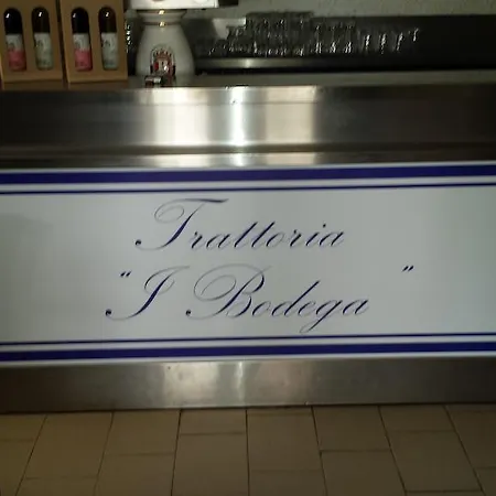 בית הארחה Trattoria I Bodega