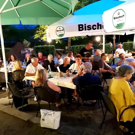 Trattoria I Bodega Vendégház *